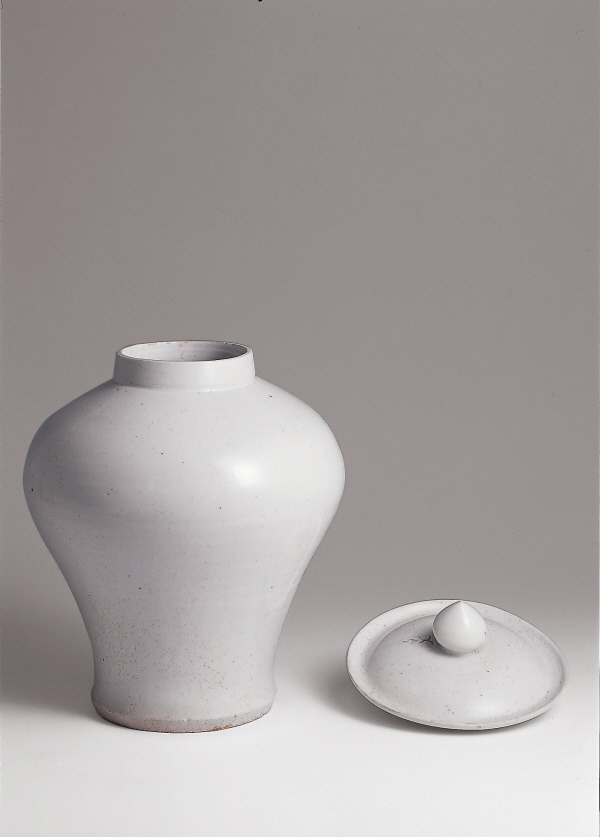 White Porcelain Lidded Jar